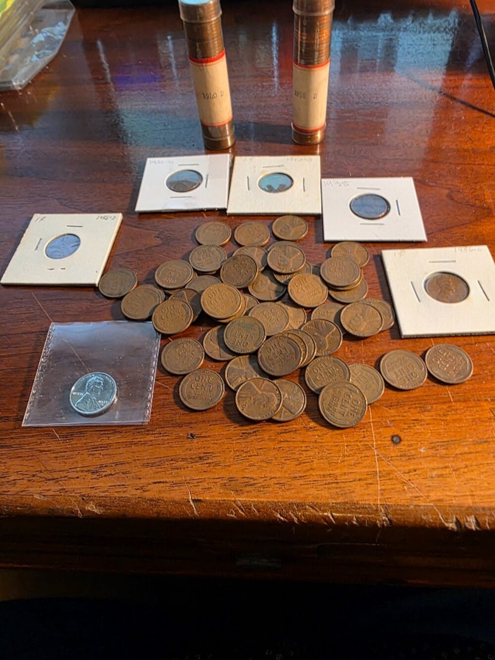 250PC LOT OF WHEAT AND LINCOLN CENTS IN UNCIRCUALTED ROLLS